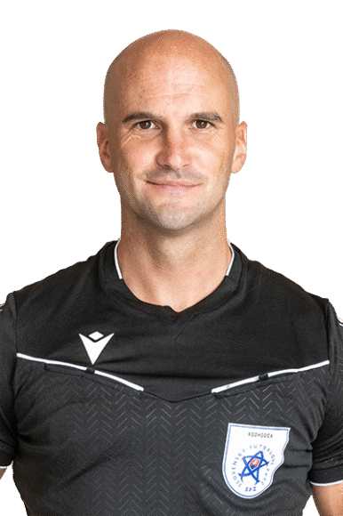 Slovenský futbalový rozhodca Adam Jekkel