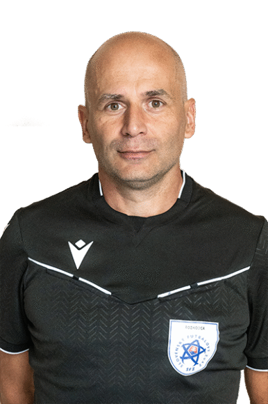 Slovenský futbalový rozhodca Michal Smolák